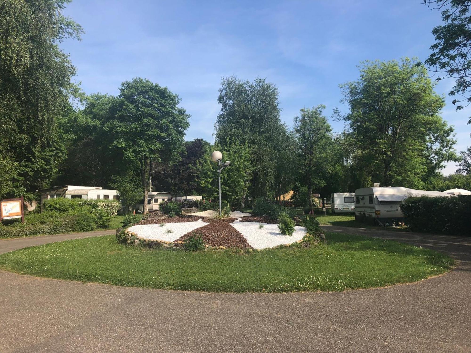 Camping Les Lupins Seppois-le-Bas Luaran gambar